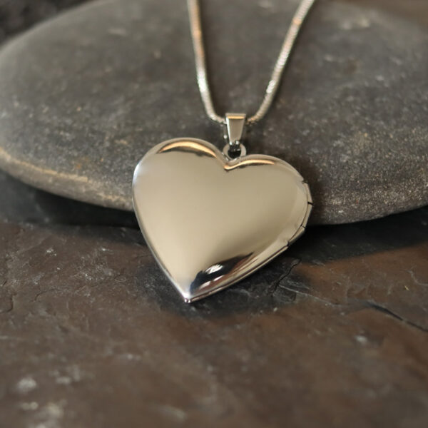Relicario Corazón Plateado Personalizado